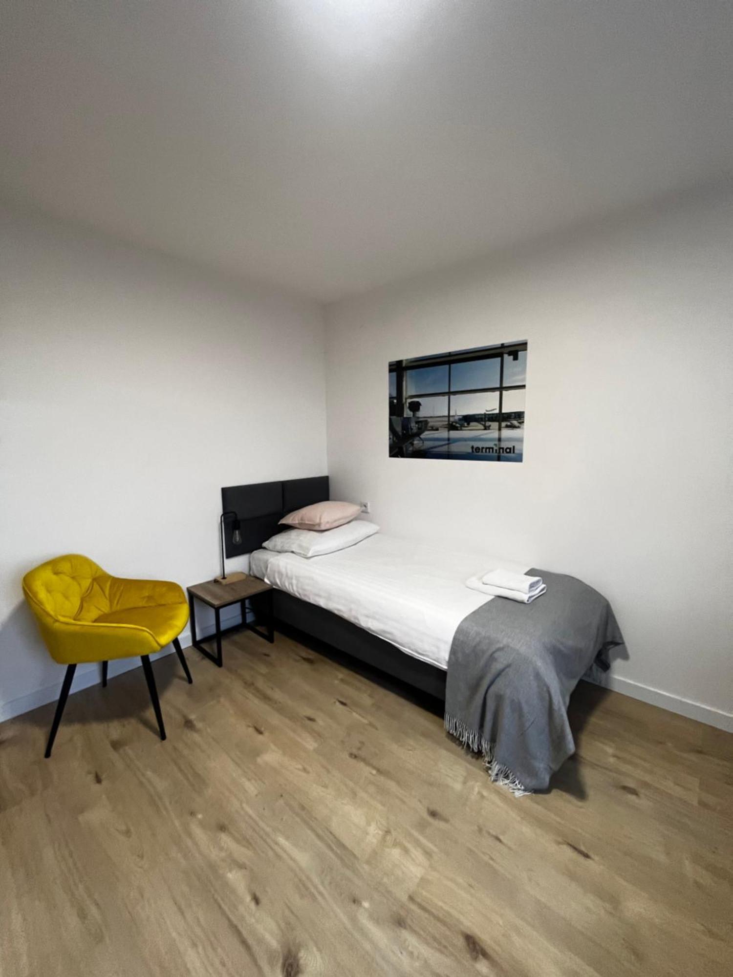 Terminal Airport Aparthotel