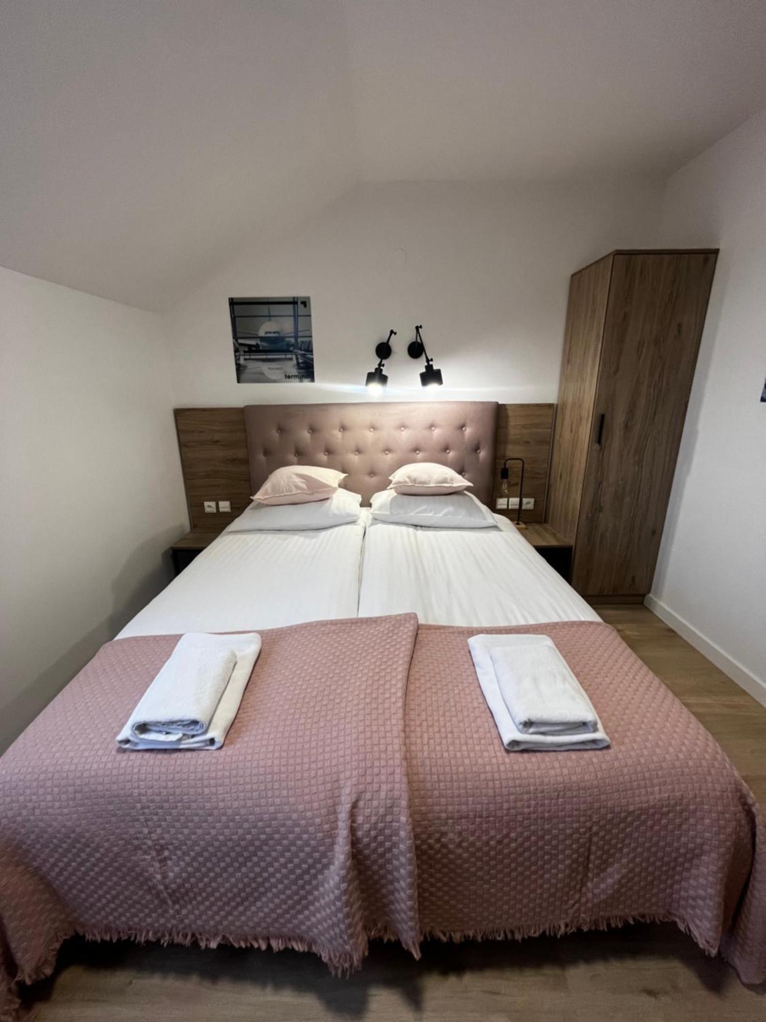 Terminal Airport Aparthotel